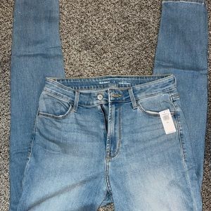 Old Navy women’s super skinny high rise jeans light wash